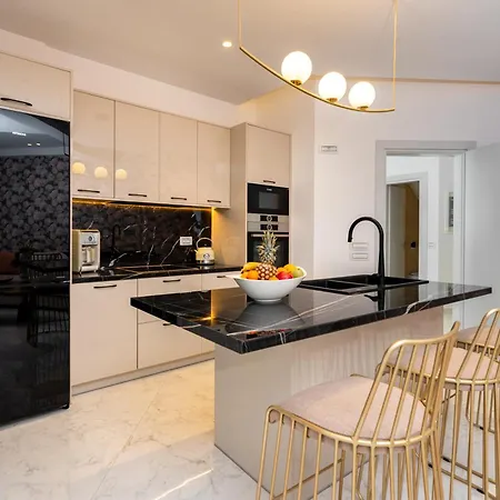 Apartment Marvel *